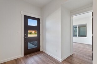 141 A Hawthorne Ct in Whitefish, MT - Building Photo