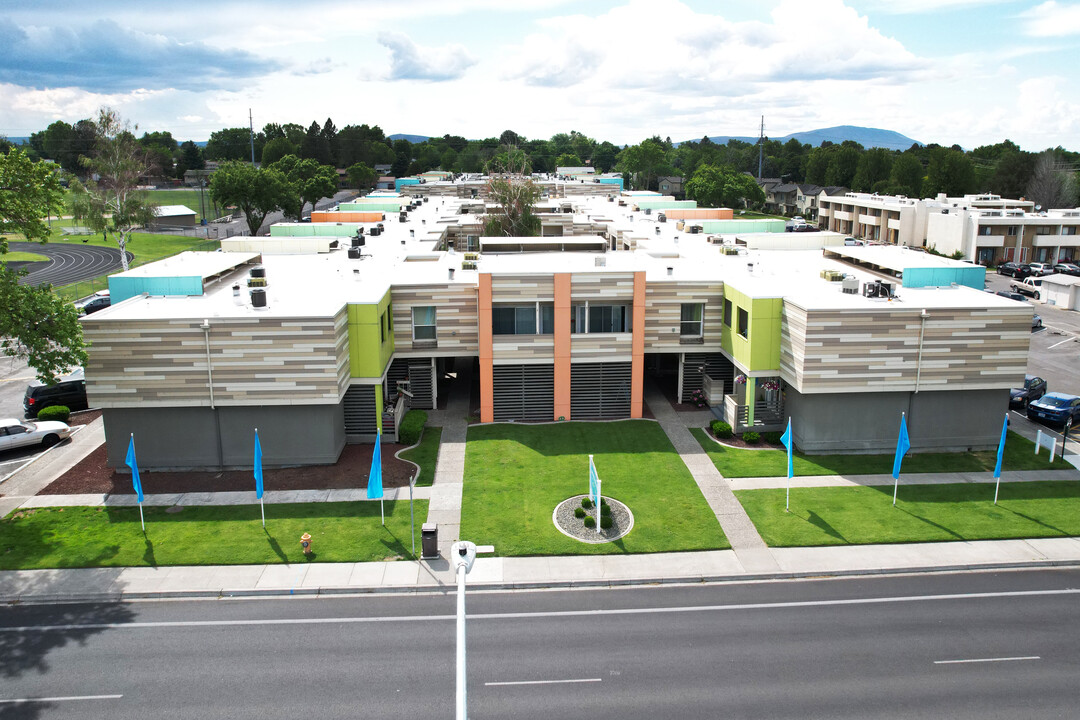 Jadwin Stevens Apartments in Richland, WA - Building Photo