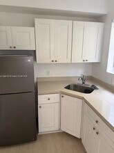 1027 Euclid Ave in Miami Beach, FL - Building Photo - Building Photo