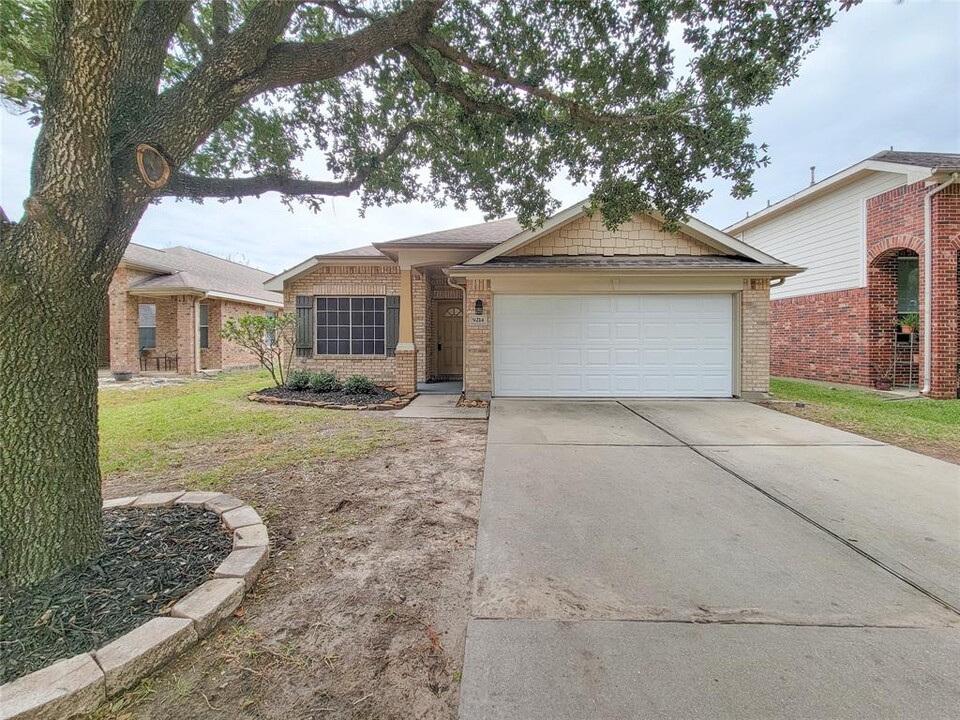 9214 Birch Springs Dr in Houston, TX - Building Photo