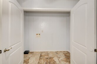 811 W 7th St in Freeport, TX - Building Photo - Building Photo