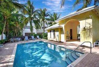 122 SW 1st Ave in Delray Beach, FL - Foto de edificio - Building Photo