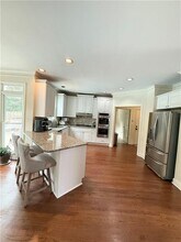 330 Winding Rose Ln in Suwanee, GA - Building Photo - Building Photo