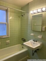 62 S Huntington Ave in Boston, MA - Building Photo