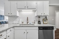 244 Kyser Blvd photo'