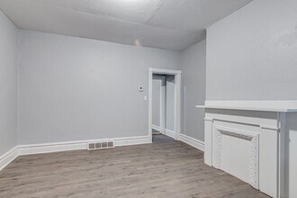 136 Rochelle St in Pittsburgh, PA - Building Photo - Building Photo