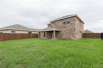 5136 Lost Creek Ln in McAllen, TX - Building Photo - Building Photo