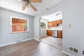 1822 W Schantz Ave in Dayton, OH - Building Photo - Building Photo