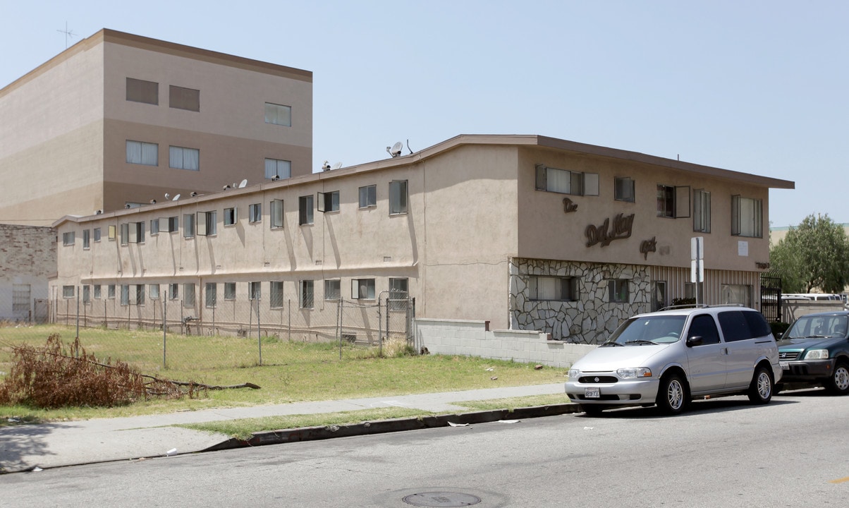 The Del May Apartments in Huntington Park, CA - Foto de edificio