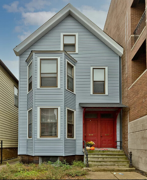 1431 W Belmont Ave in Chicago, IL - Building Photo