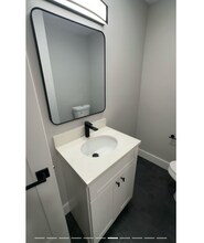 14 Sturtevant Ter, Unit 1 in Medford, MA - Foto de edificio - Building Photo