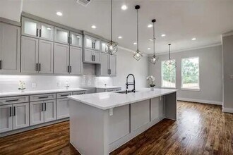 1702 Seevers Ave in Dallas, TX - Building Photo - Building Photo