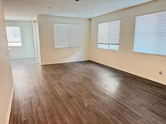 14409 Figueroa Ln in Chino, CA - Building Photo - Building Photo