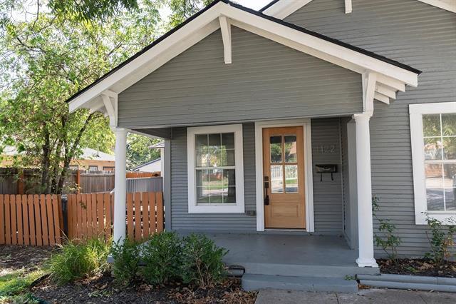 1122 Newport Ave in Dallas, TX - Foto de edificio - Building Photo