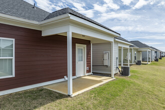 Cottages at Oak Grove Dairy in Huntsville, AL - Foto de edificio - Building Photo