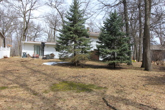 1426-28 Beech Tree Dr. Duplex in Green Bay, WI - Building Photo - Other