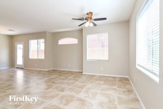 624 Summit Valley Ln in Henderson, NV - Building Photo - Building Photo