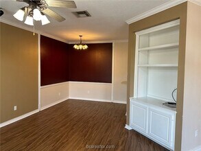 219 Fraternity Row in College Station, TX - Building Photo - Building Photo