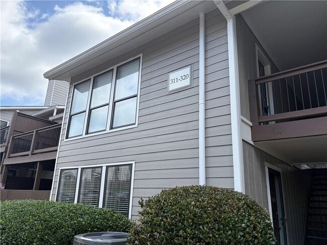property at 312 Park Ridge Cir