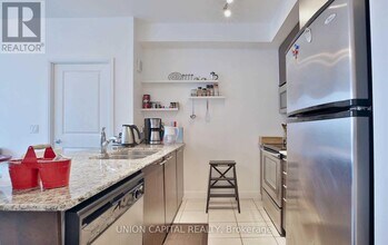 88-1288 Broadway Ave in Toronto, ON - Building Photo - Building Photo