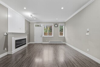 13670-13670 62 Ave in Surrey, BC - Building Photo - Building Photo