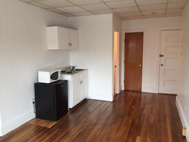 854 Beacon St, Unit 9 in Boston, MA - Building Photo
