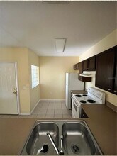6456 Cypressdale Dr in Riverview, FL - Building Photo - Building Photo
