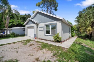 3309 Armstrong Ct in Ft. Myers, FL - Building Photo - Building Photo