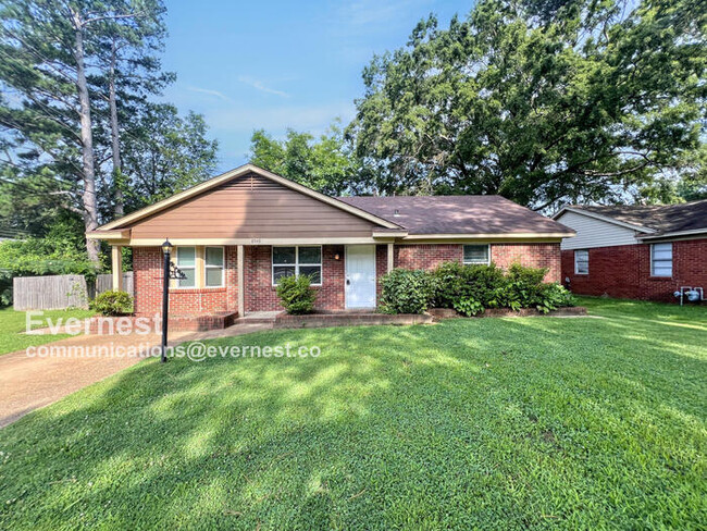 8549 Southaven Cir W