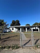 14760 Tyler St in Miami, FL - Building Photo