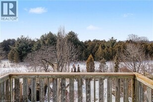 114 Dovercliffe Rd in Guelph, ON - Building Photo