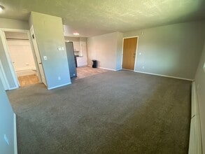1103 Karluk St in Anchorage, AK - Building Photo - Building Photo