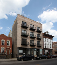 1102 W 18th St. in Chicago, IL - Foto de edificio - Building Photo