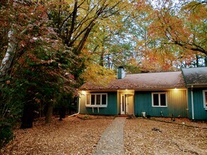 55 Candytuff Ln in Durham, NC - Foto de edificio - Building Photo
