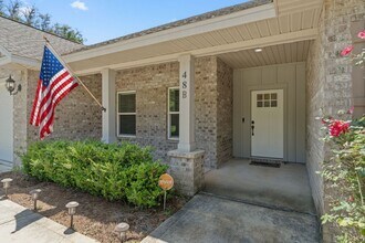 48 Longwood Dr in Shalimar, FL - Building Photo - Building Photo