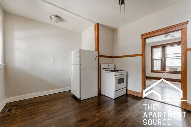 3606 W Grace St, Unit 1 in Chicago, IL - Building Photo - Building Photo