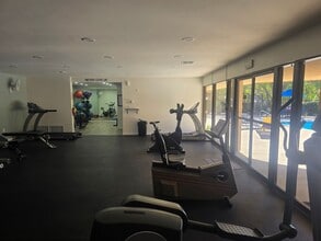 5700 Baltimore Dr in La Mesa, CA - Building Photo - Building Photo