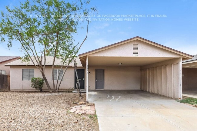 property at 2251 W Roeser Rd
