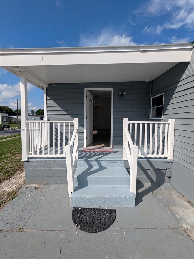 6826 Pompeii Rd in Orlando, FL - Building Photo - Building Photo