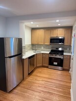 2147 S 22nd St in Philadelphia, PA - Building Photo