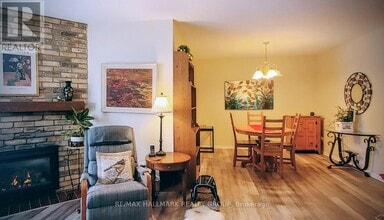 216 Equestrian Dr in Ottawa, ON - Building Photo - Building Photo