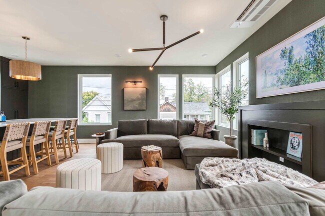 property at 1117 3rd Ave S