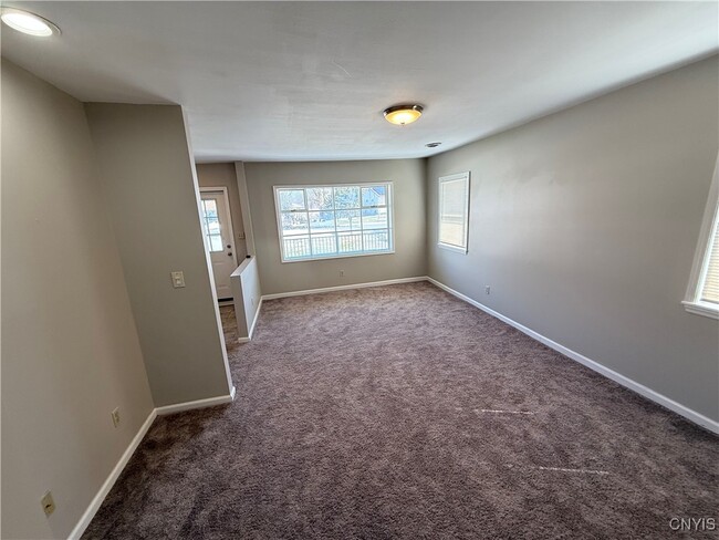 property at 5904 Warren Dr