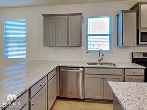 1568 Banham Dr in Lake Park, NC - Foto de edificio - Building Photo