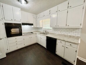 115 Club Cir in Stockbridge, GA - Building Photo - Building Photo