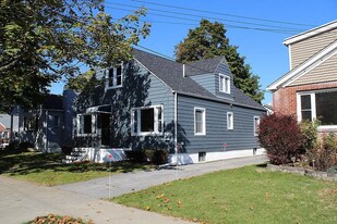 35 Clark St in Poughkeepsie, NY - Building Photo