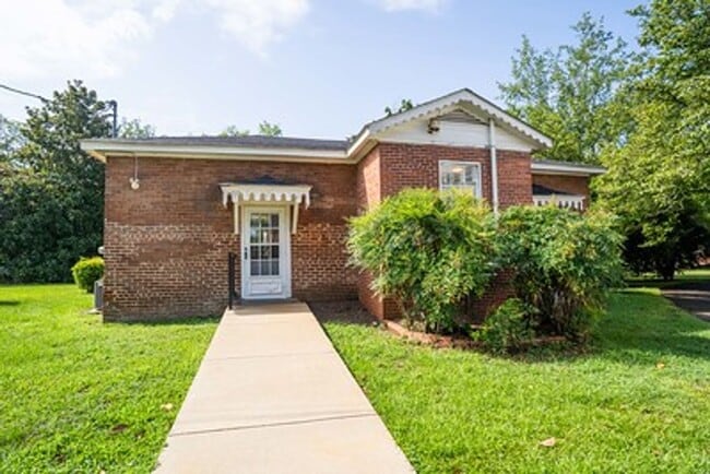 property at 603 Pelham Rd N