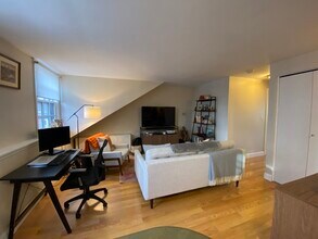 13 Bowdoin St, Unit 5c in Boston, MA - Building Photo - Building Photo