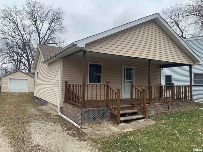 property at 803 E London Ave