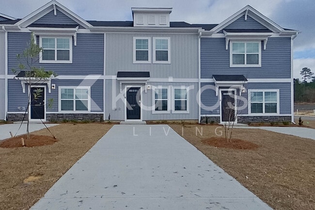 property at 2241 Banyon Cir